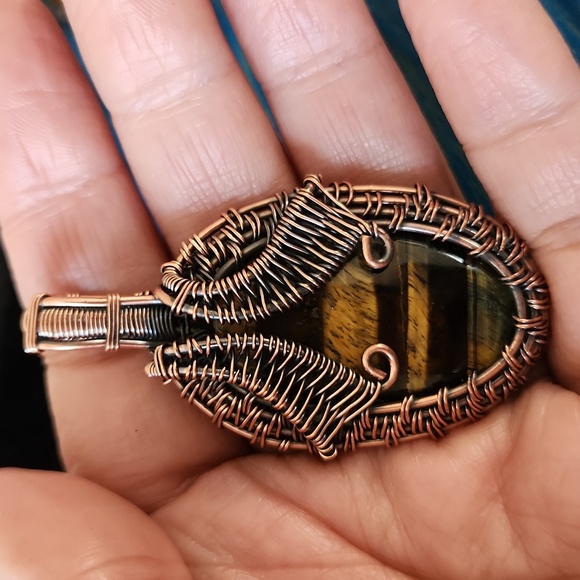 Tiger Eye Copper Pendant - Picture 5 of 5
